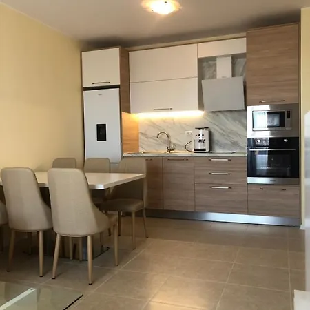 Borissov Green Life Apartment